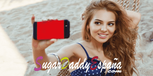 Chica guapa sugarbaby tomandose un selfie