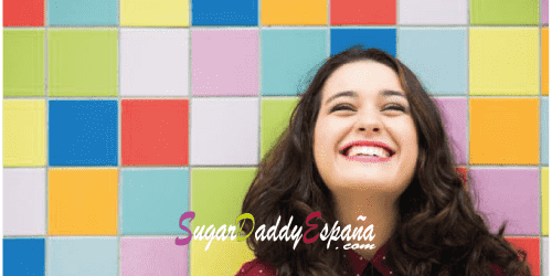 Chica guapa sonriente