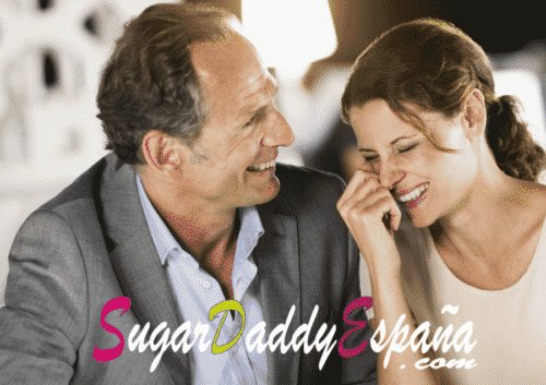 sugar daddy con más edad rie con una sugar baby